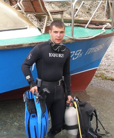  ,   Viktor, 42 ,   ,   , c 