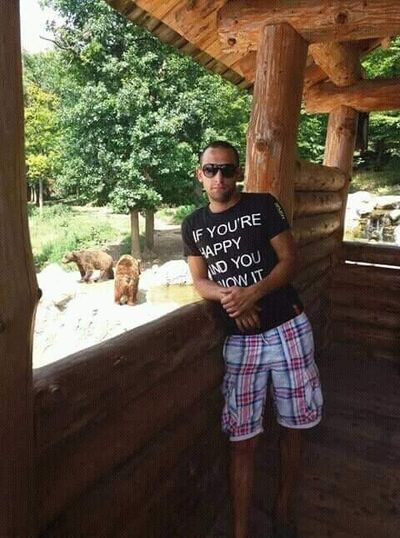  ,   Artur, 32 ,   ,   