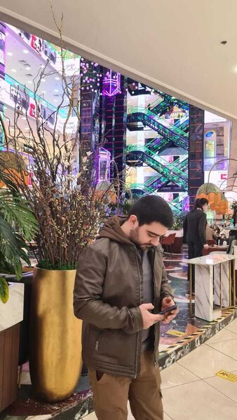  ,   Seymur, 28 ,   ,   