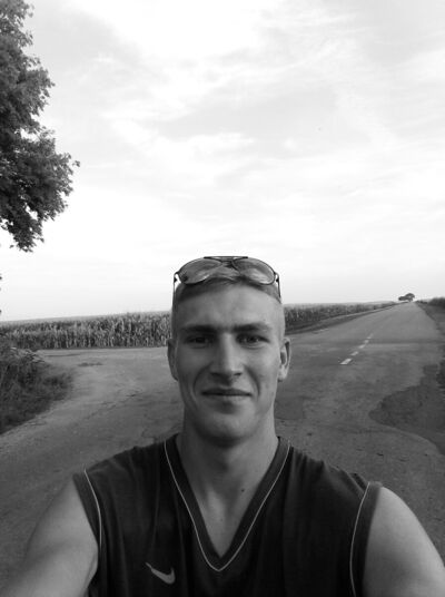  ,   Makc, 26 ,   ,   , c 