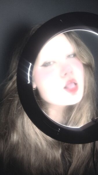  ,   Angelina, 23 ,   