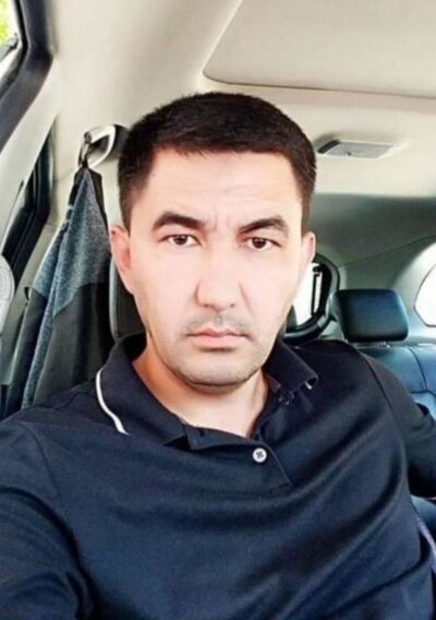  ,   Ali, 42 ,   ,   
