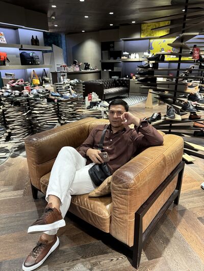  ,   James, 27 ,   ,   
