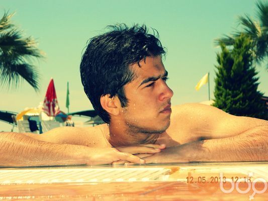  ,   Naim, 32 ,   