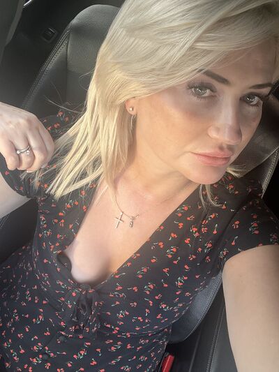  ,   Kris, 42 ,   ,   