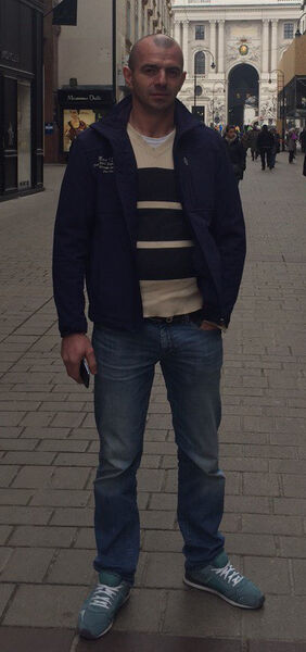  ,   Adrian, 44 ,   ,   , c 