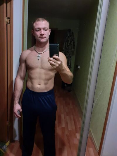  ,   Roman, 37 ,   c 