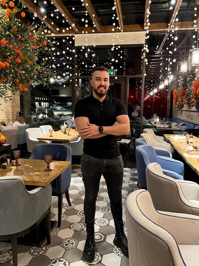  ,   Abdelrahman, 27 ,   ,   , c 