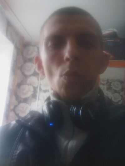  ,   Alec, 36 ,     , c 