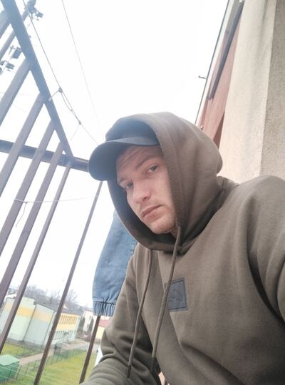  Blonie,   Andrii, 24 ,   ,   