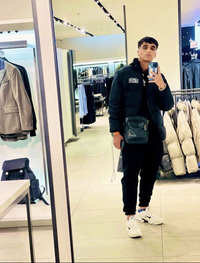 ,   Eslem, 20 ,   ,   