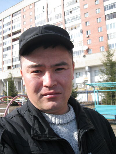  -,   Ruslan, 46 ,   