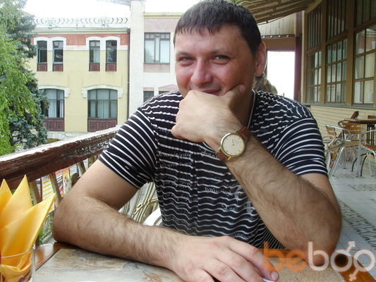  ,   David , 43 ,   ,   , c , 