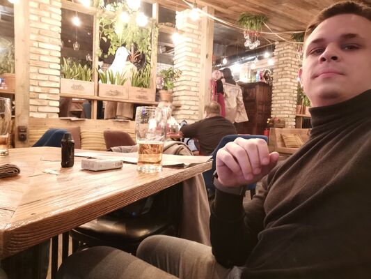  ,   Artyom, 29 ,   ,   