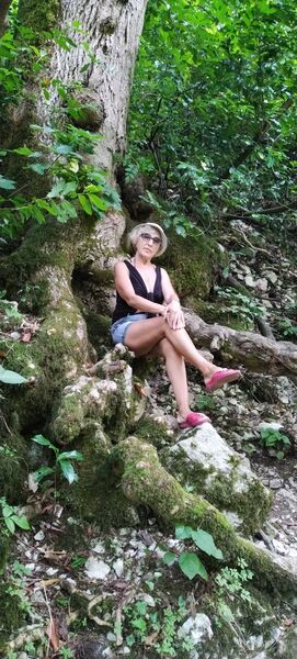  ,   Nina, 64 ,   c , 