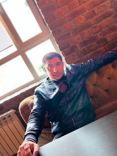  -,   Christian, 39 ,   ,   