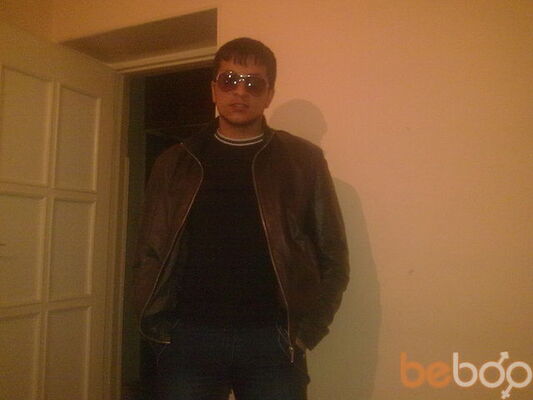  ,   Aro, 37 ,  