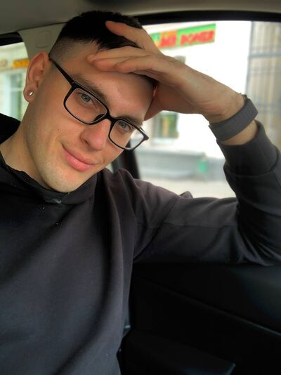  Moscow,   Tony, 33 ,   ,   