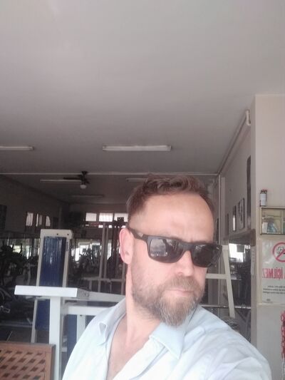  ,   Ali, 42 ,   ,   