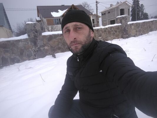  ,   Nika, 42 ,   ,   , c 