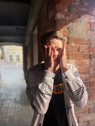  ,   Sergej, 28 ,   c , 