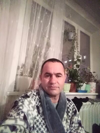  ,   Ubaydullo, 48 ,   ,   