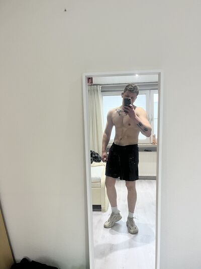  Bielany Wroclawskie,   Vlad, 25 ,   ,   