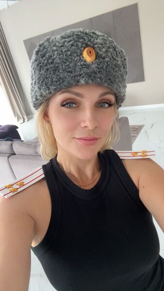  ,   Ekaterina, 39 ,   c 