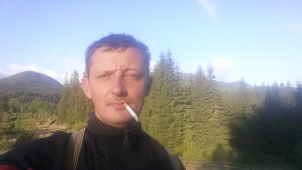  ,   Jurii, 47 ,   ,   , c 