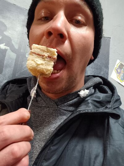  ,   Aleksej, 40 ,   ,   , c 