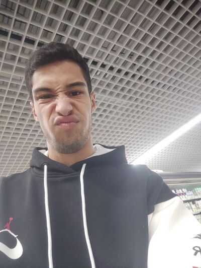  ,   Dyke sali, 24 ,   ,   