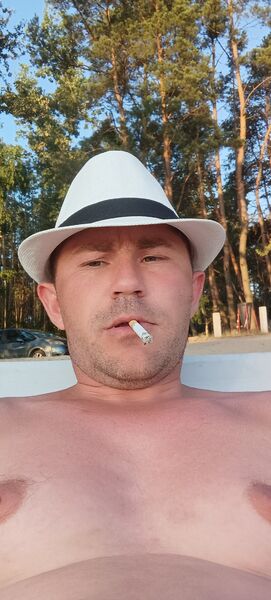  ,   Nikolai, 31 ,   , c 