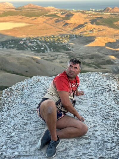  ,   Anatoly, 49 ,   ,   , c 