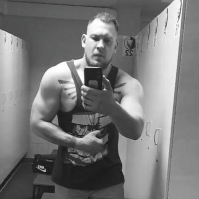  ,   Roman, 33 ,   ,   , 