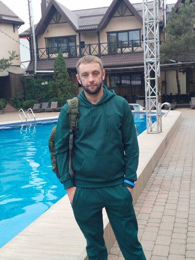  ,   Ruslan, 35 ,   ,   