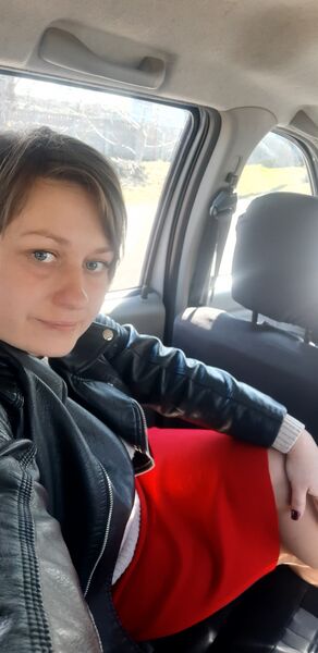  ,   Viki, 33 ,   ,   