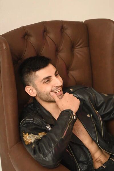  ,   Erik, 27 ,   ,   , c , 
