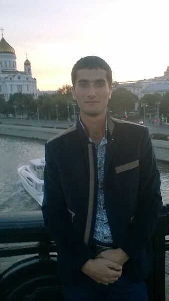  ,   Leon, 37 ,   ,   , c , 