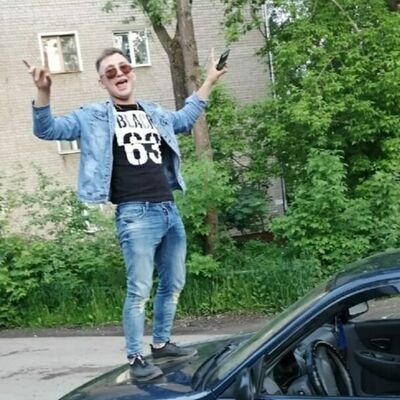  ,   Maxim, 28 ,   ,   , c 