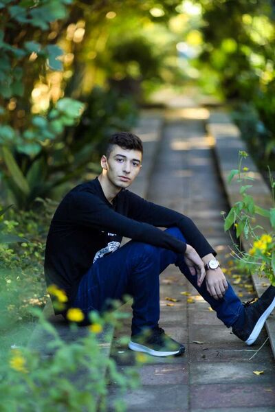  ,   Baxruz, 21 ,   ,   