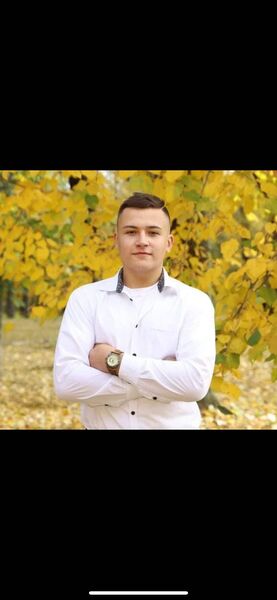 ,   Eugen, 19 ,   ,   