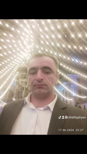  ,   Shafiq, 40 ,   ,   