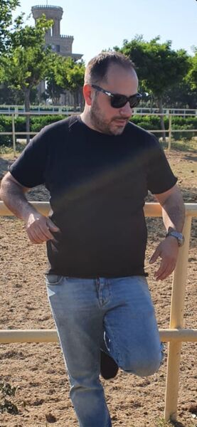  ,   Ali, 42 ,   ,   