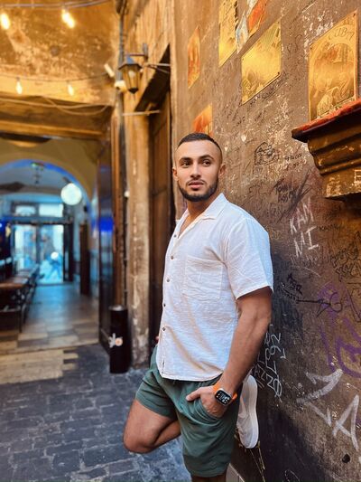 ,   Simo, 32 ,   ,   