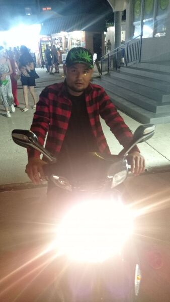  ,   Bek, 31 ,   ,   