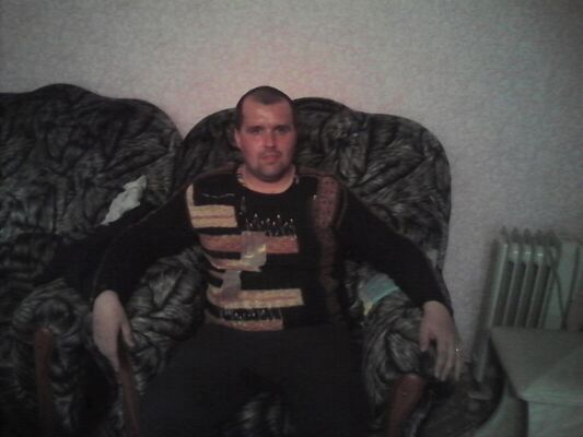  ,   Nik, 44 ,   