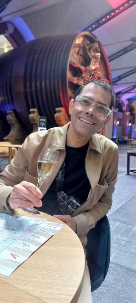  ,   Rafaelbless, 41 ,   ,   