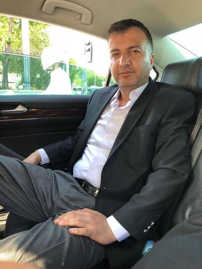  ,   Emir, 44 ,   ,   