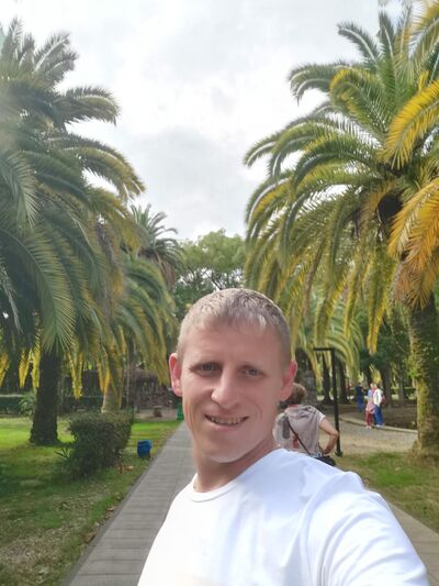  ,   Andrew, 37 ,   ,   , c 