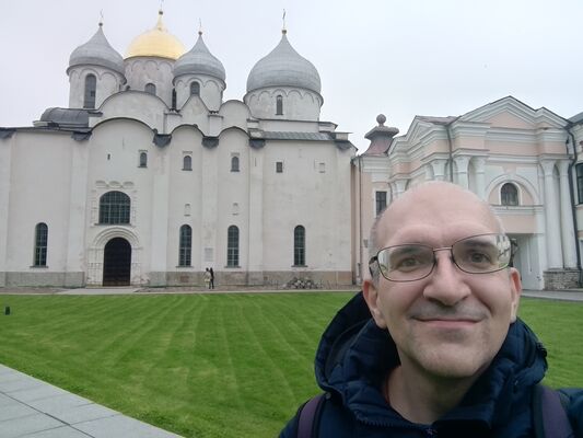   ,   Mariuzsalern, 33 ,   c 